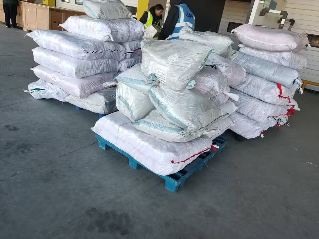 Custom Solutions Packing ready